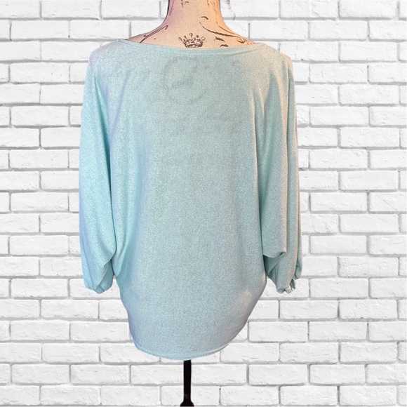 Shirt - Picture 3 of 5